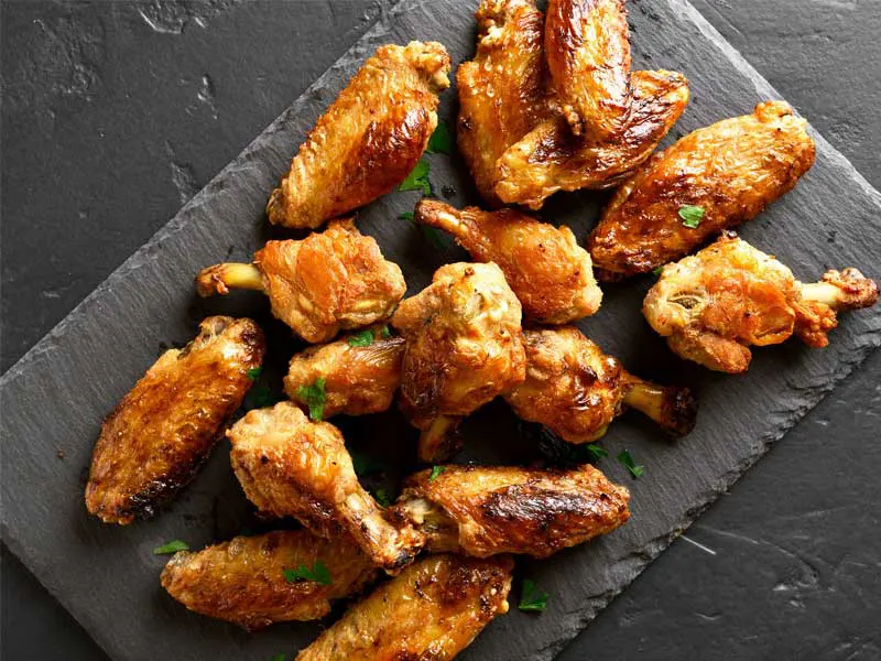 Kaynaşlı Düzce üretimi, paket servis için hazırlanmış pişmiş piliç – Beypiliç kalitesiyle hızlı ve sıcak teslimat